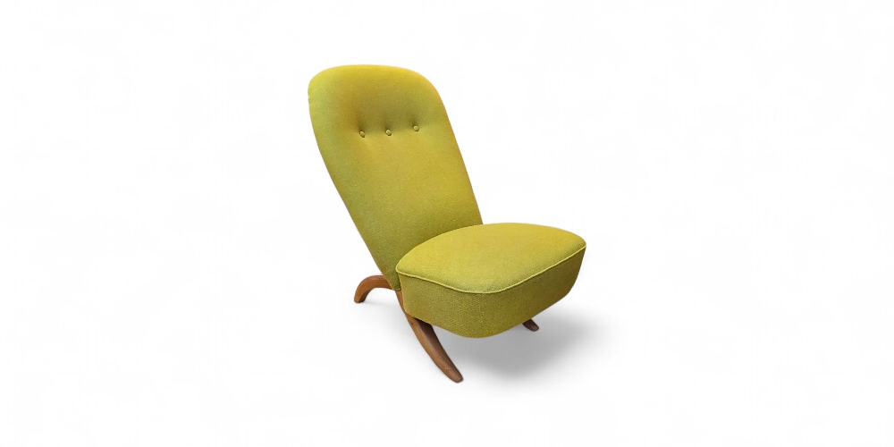 De Congo Vandaag: Een Duurzame Designklassieker

Vandaag de dag is de Artifort Congo stoel populairder dan ooit. Vintage exemplaren worden gezocht door designliefhebbers en verzamelaars over de hele wereld. Artifort zelf heeft de stoel opnieuw in productie genomen, waardoor een nieuwe generatie kan genieten van dit iconische ontwerp.

De Congo stoel is meer dan alleen een meubelstuk; het is een verhaal over innovatie, vakmanschap en de blijvende kracht van goed design. Het is een stoel die uitnodigt om in te zitten, om te ontspannen en om te genieten van de schoonheid van alledaagse objecten. Het is een eerbetoon aan de creativiteit van Theo Ruth en een bewijs van de blijvende relevantie van Dutch Design.

Of je nu kiest voor een origineel vintage exemplaar of een nieuwe heruitgave, met de Artifort Congo stoel haal je een stukje designgeschiedenis in huis dat je interieur gegarandeerd naar een hoger niveau tilt.