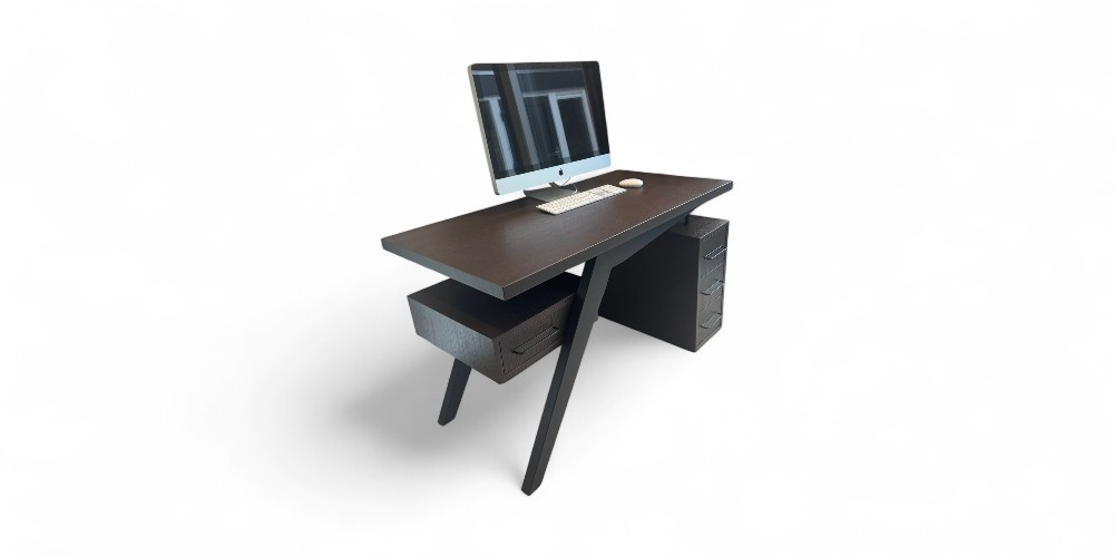 Bureau op maat gemaakt voor I Mac met een massief eiken blad in beitsolie afgewerkt icm een zwart gespoten metalen frame en nuttige lades.